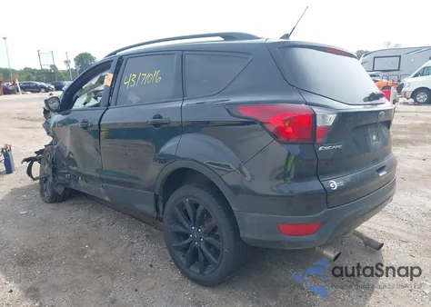 2019 Ford Escape Se from USA, damaged, VIN 1FMCU9GD4KUA94261